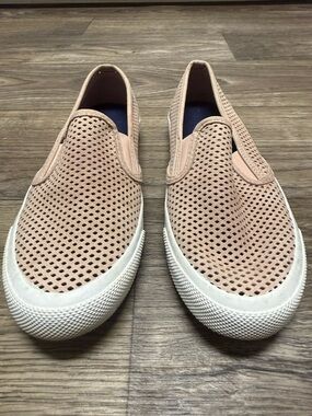 Slip-On Perforated Casual Sneakers - Blush
